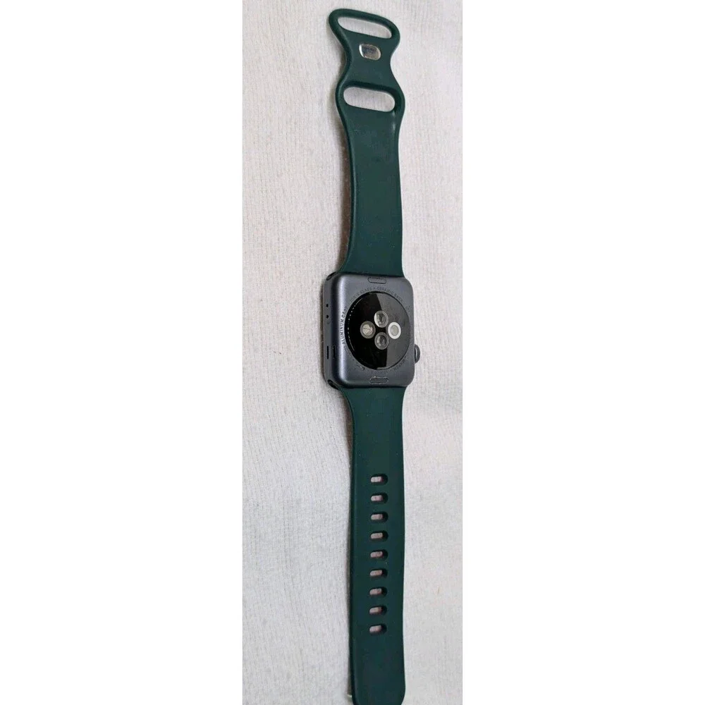 Apple Watch Series 3 42mm Space Gray Aluminum Case Green Sport Band **UNTESTED**